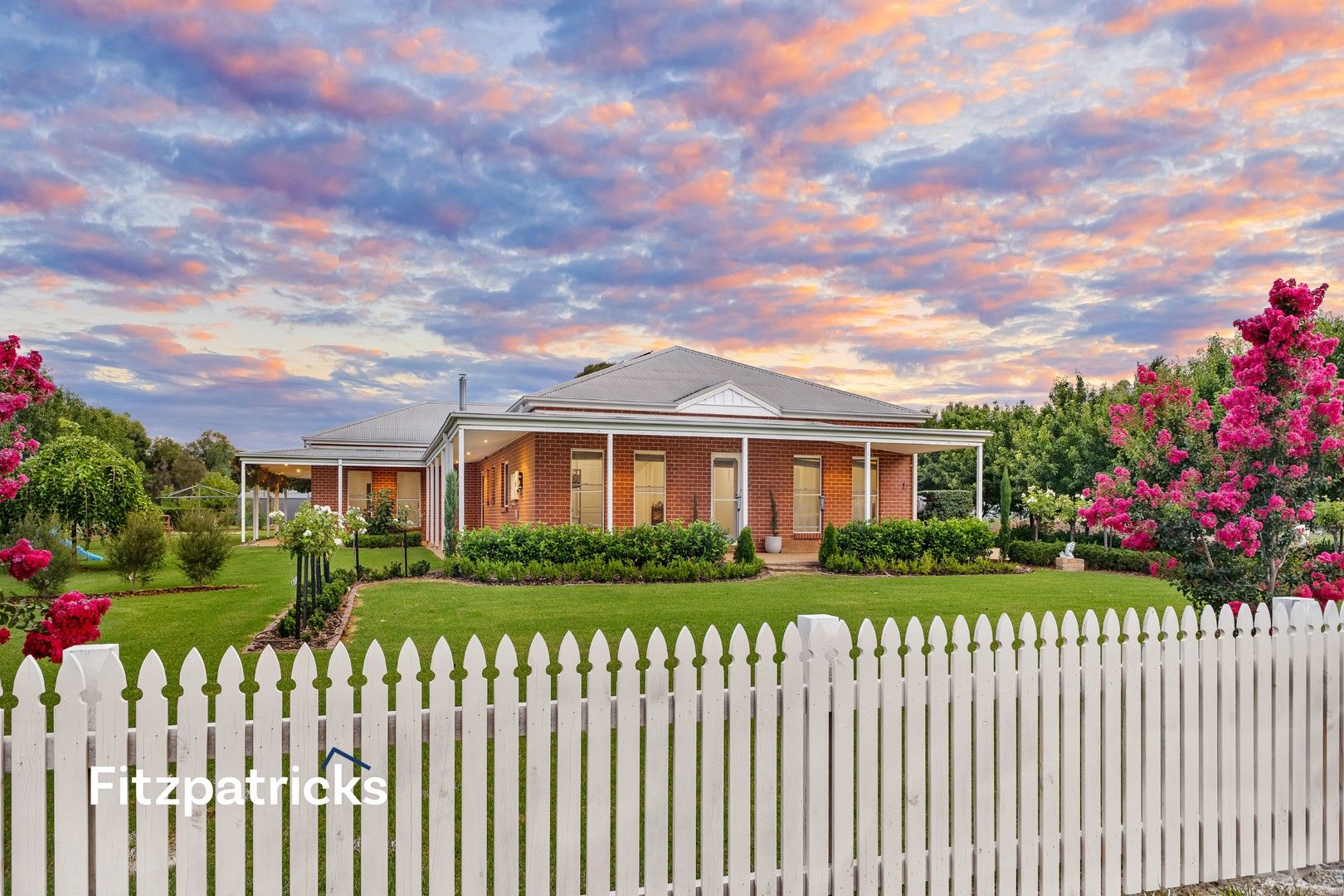 6 bedrooms House in 23 Emily Street THE ROCK NSW, 2655