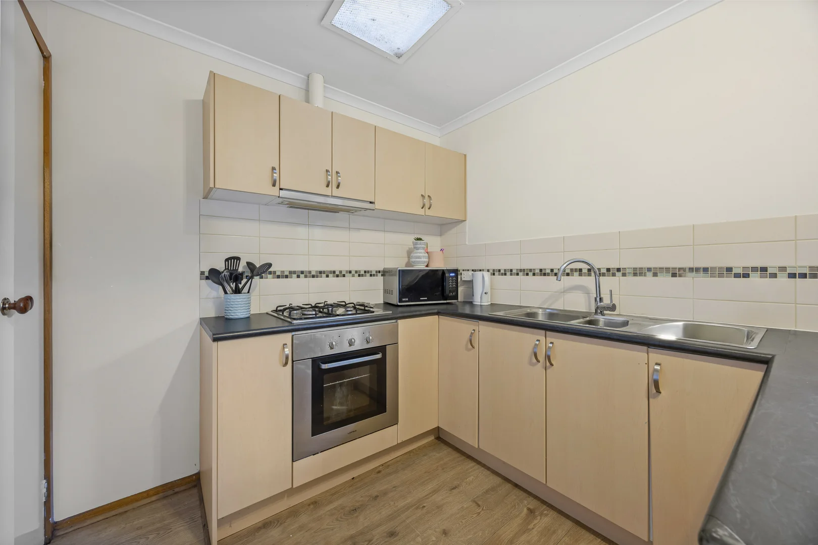 Additional image 8 of 9 Dianne Court, Canadian VIC 3350