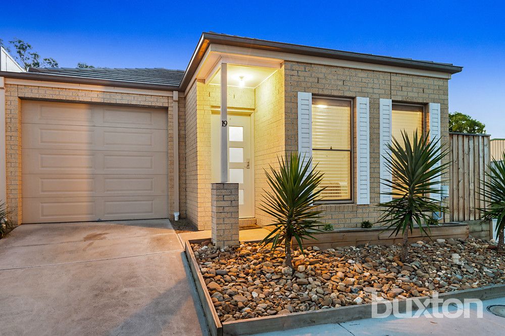 19/2-22 Breanne Place, Keysborough VIC 3173, Image 0