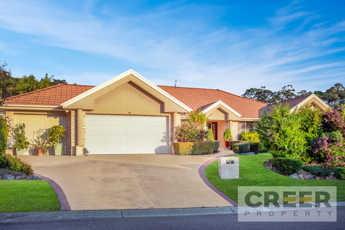 18 Cassegrain Close, Eleebana NSW 2282, Image 0