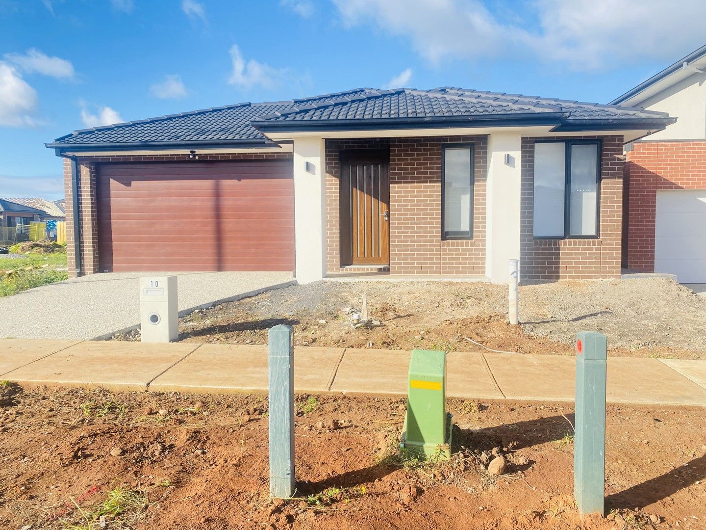 4 bedrooms House in 10 Gibsons Circuit AINTREE VIC, 3336