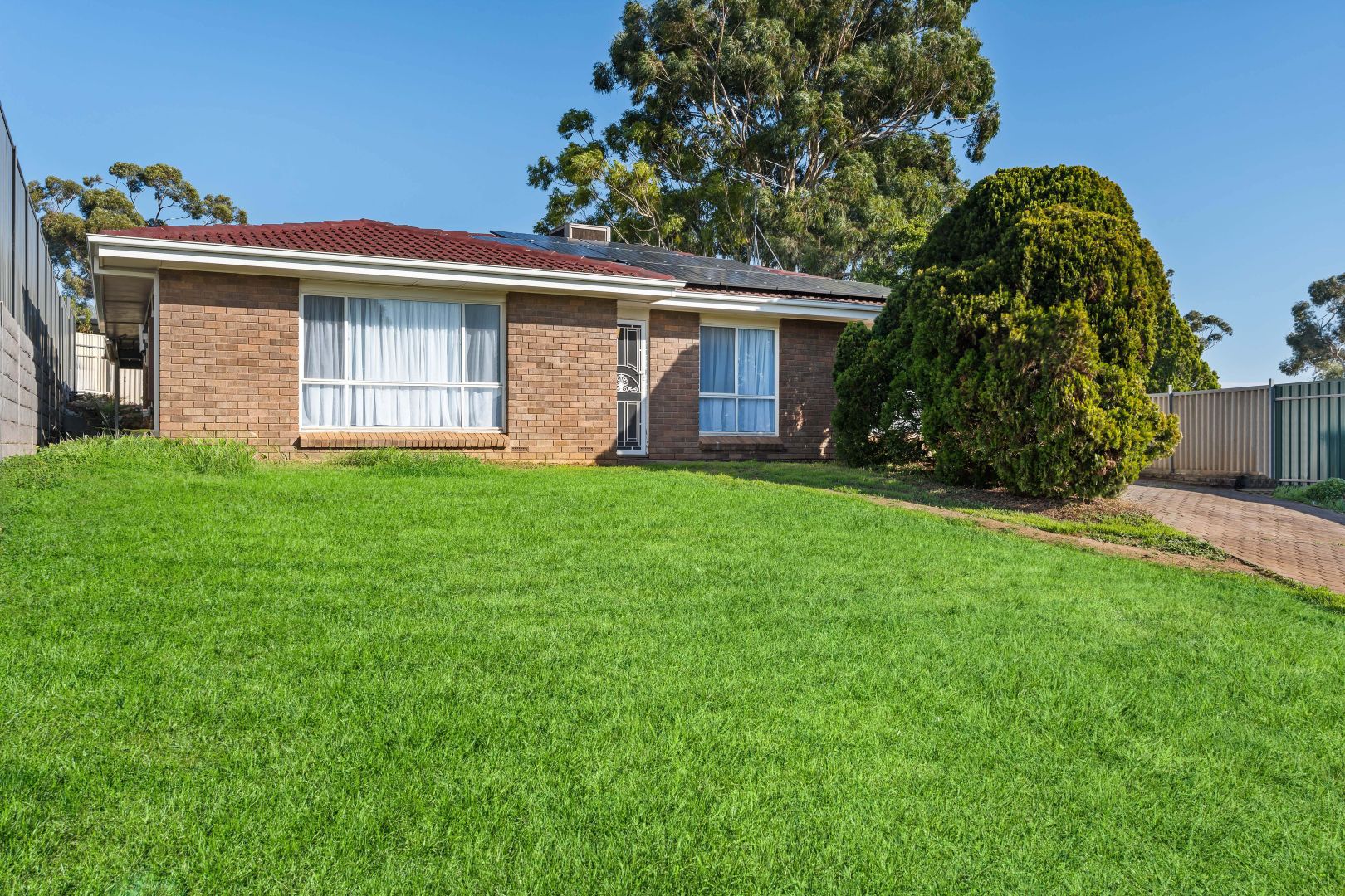 3 McKenzie Crescent, Gulfview Heights SA 5096, Image 1