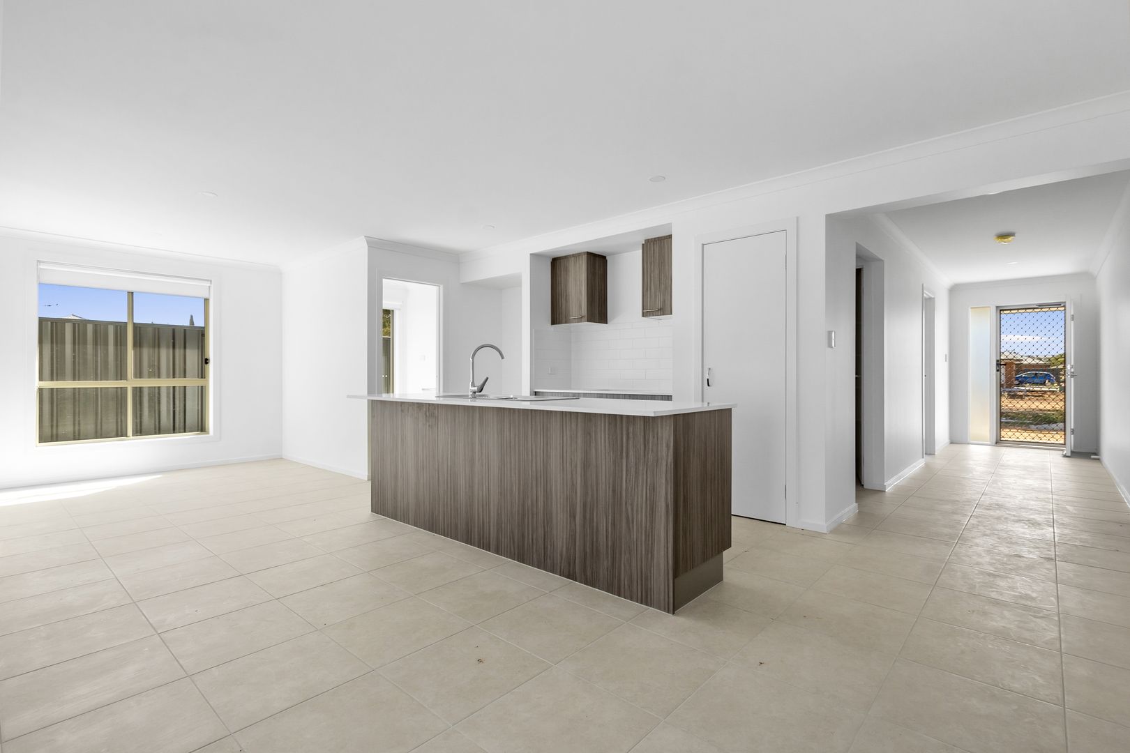 42 Hollow Drive, Andrews Farm SA 5114 House For Rent 580 Domain