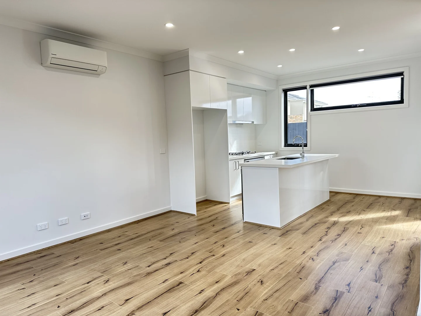 Additional image 2 of 3/38 Highlands Road, Thomastown VIC 3074