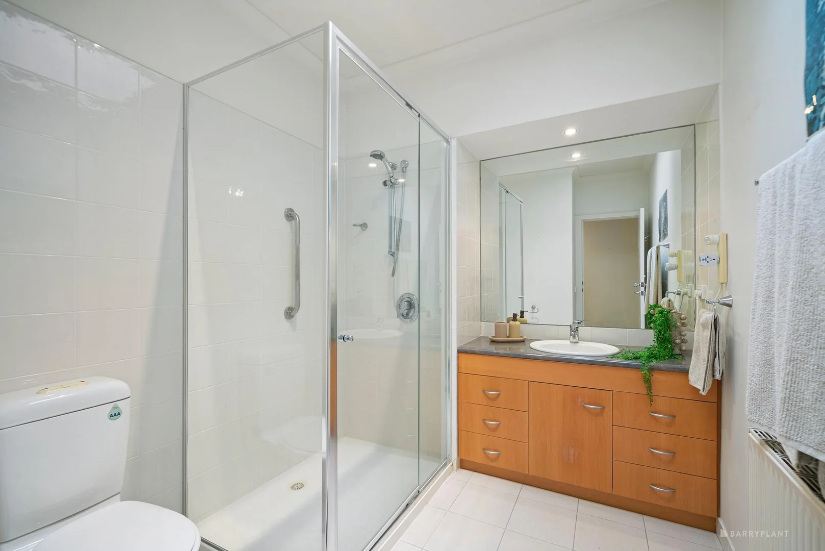 Additional image 8 of 14 Linlithgow Street, Mitcham VIC 3132