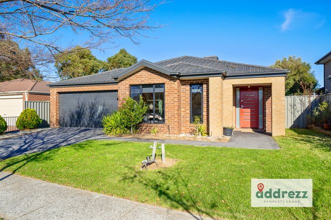Picture of 11 Beauchamp Way, CRANBOURNE EAST VIC 3977