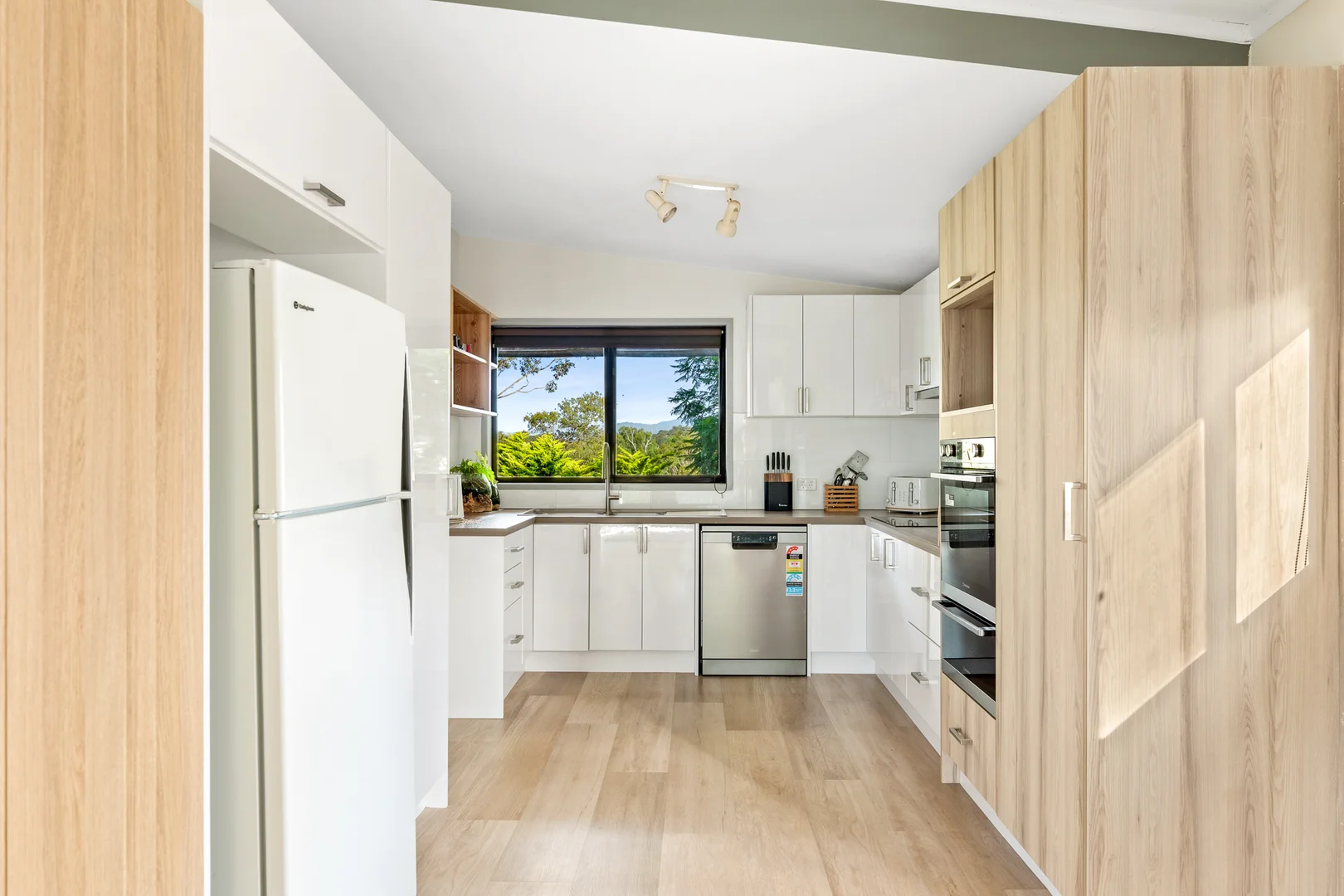 Additional image 3 of 89 Berrima Parade, Surfside NSW 2536