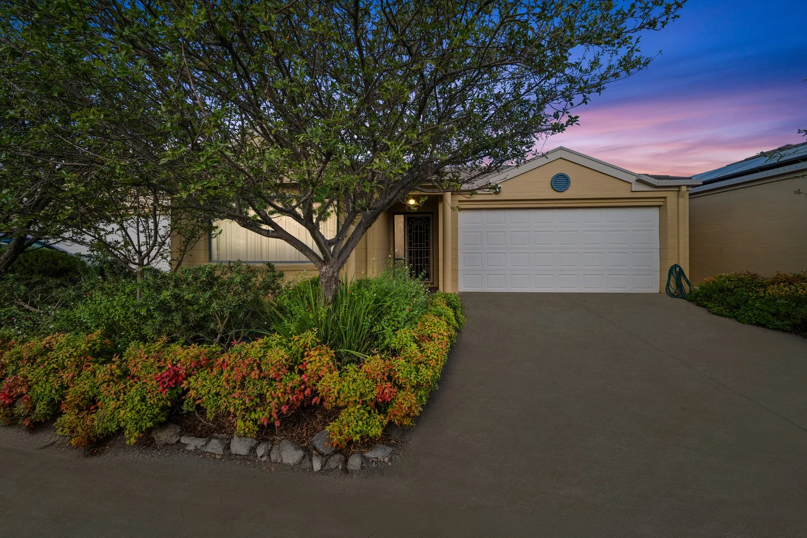 Primary image of 13/2 Dines Place, Bruce ACT 2617