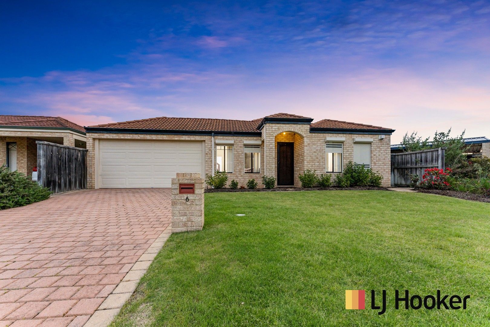 4 bedrooms House in 6 Villefort Avenue ELLENBROOK WA, 6069