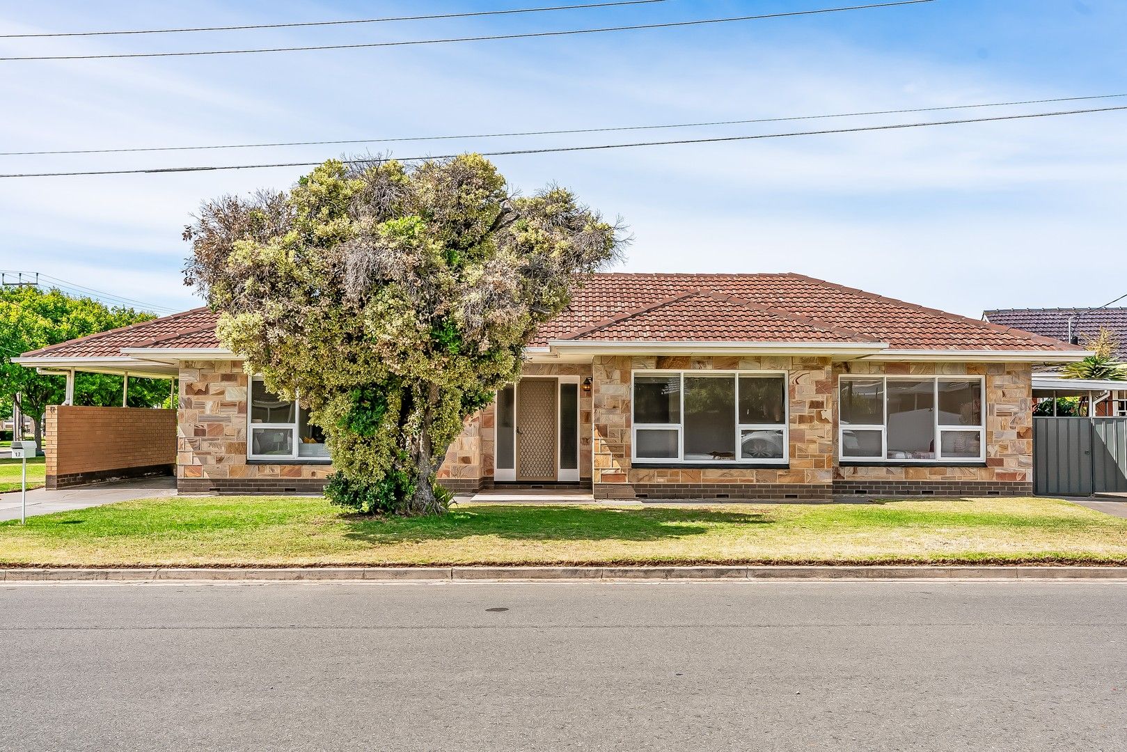 17 Poplar Street, West Beach SA 5024, Image 0