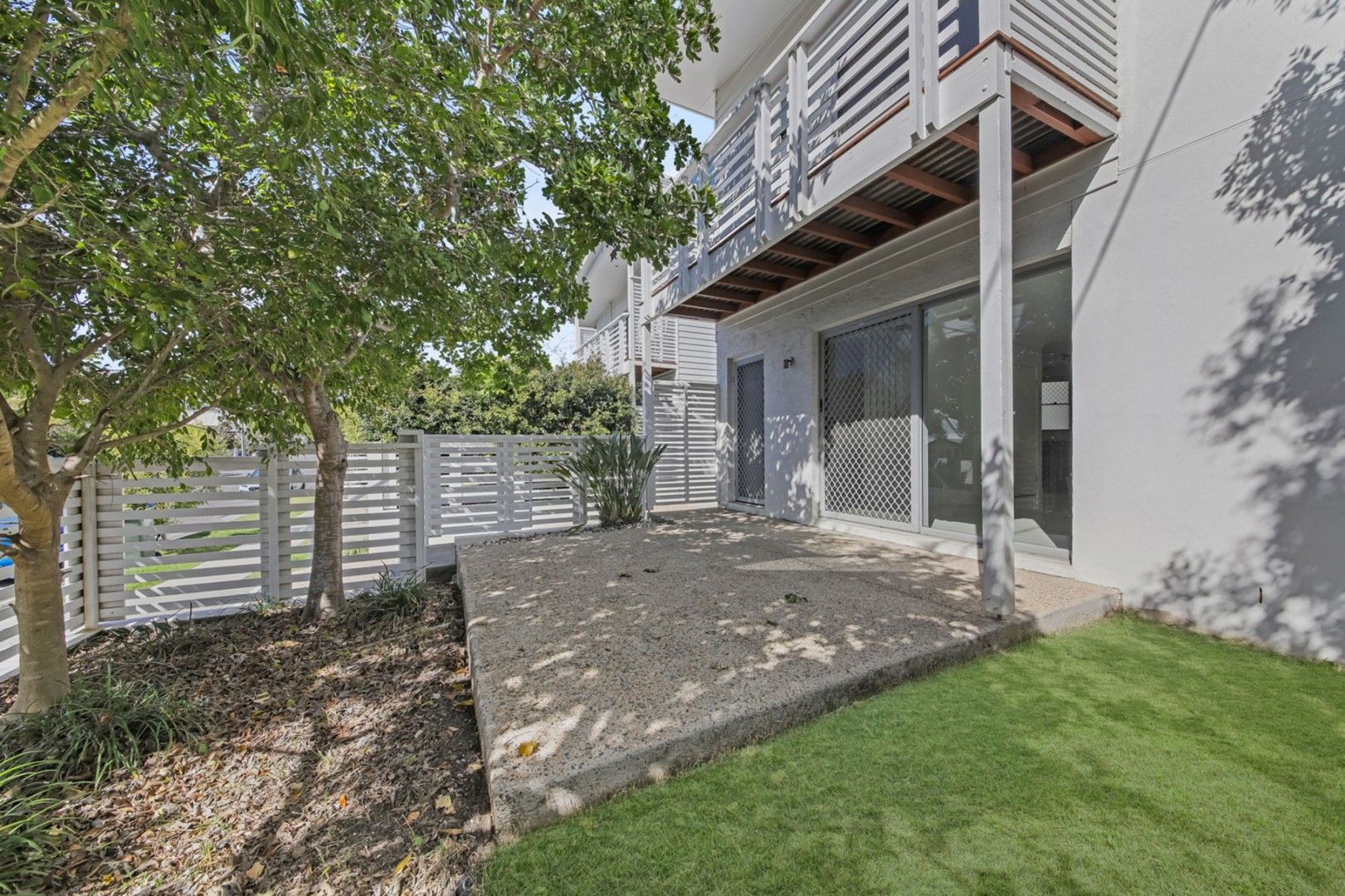 3 bedrooms Townhouse in 4/61 Shakespeare Street COORPAROO QLD, 4151
