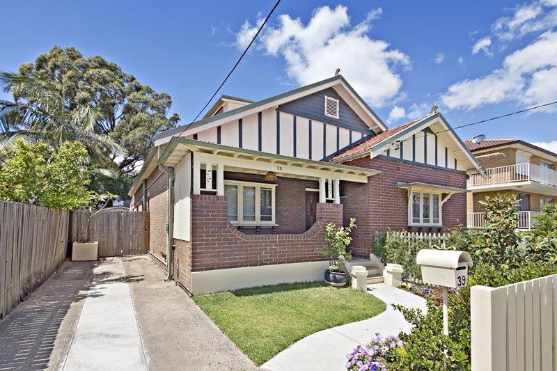 39 Brighton Avenue, CROYDON PARK NSW 2133, Image 0