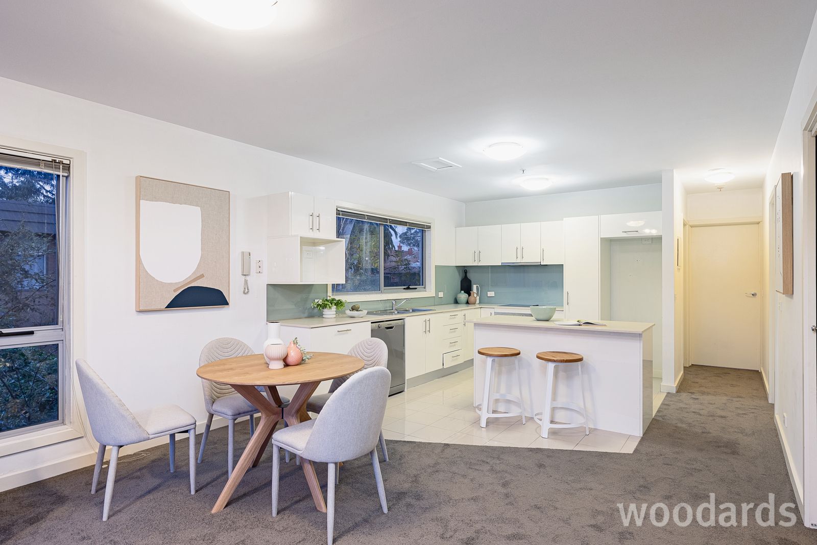2 bedrooms Apartment / Unit / Flat in 6/112-118 Gardenvale Road ELSTERNWICK VIC, 3185