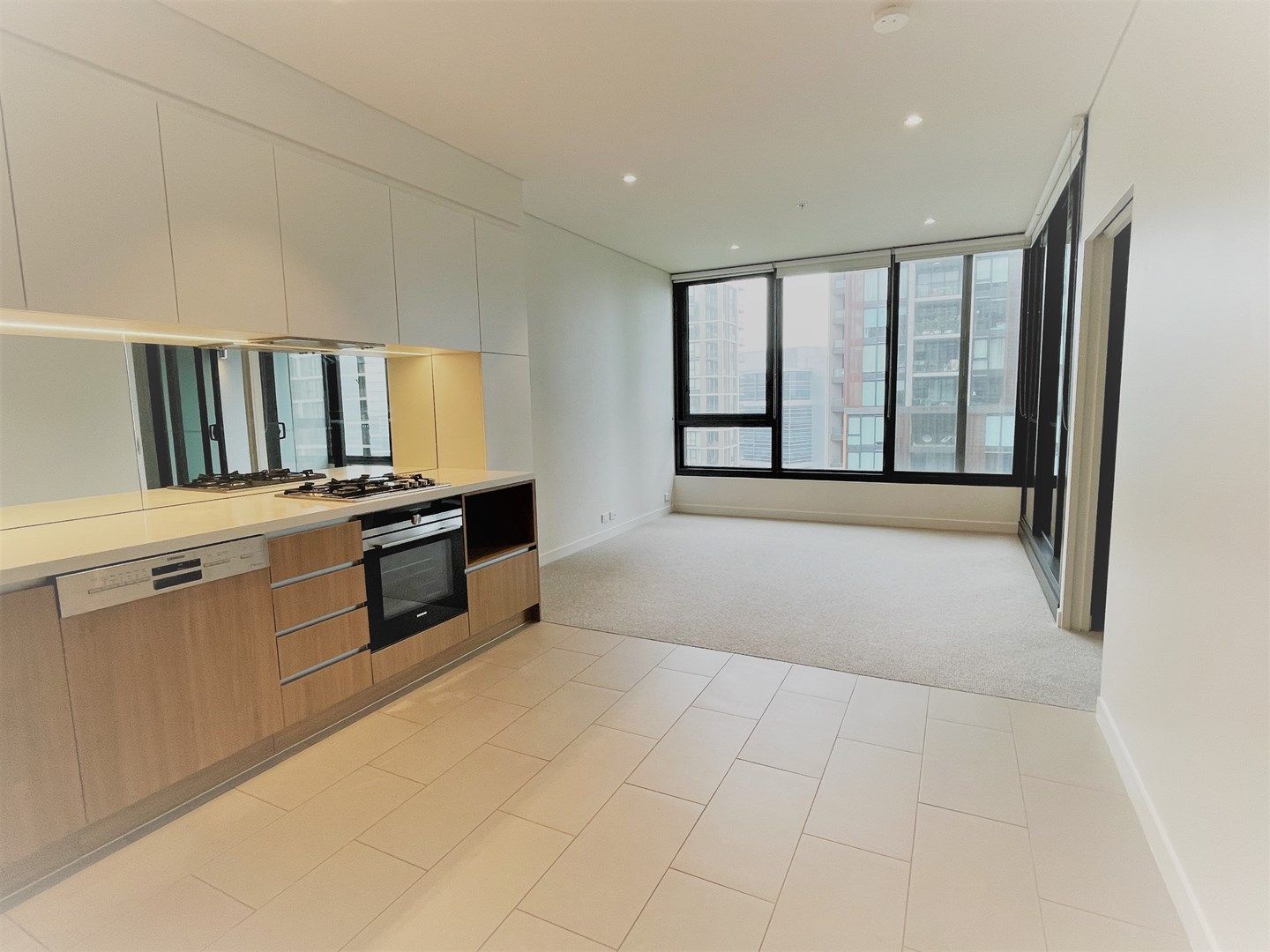 1 bedrooms Apartment / Unit / Flat in 611/5 Network Place NORTH RYDE NSW, 2113