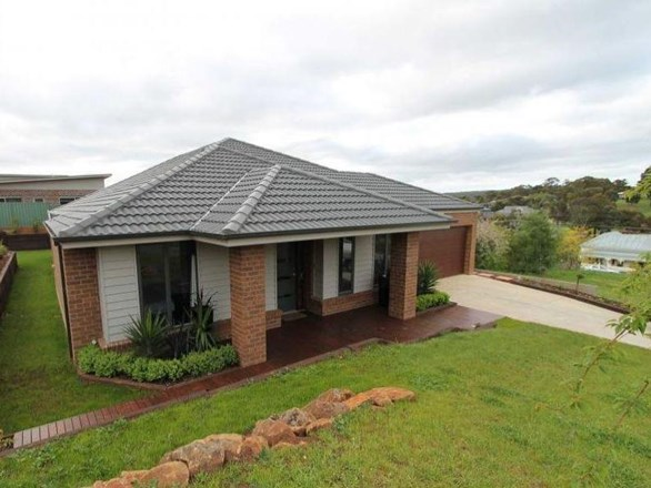 13 Woodmans Rise, Brown Hill VIC 3350