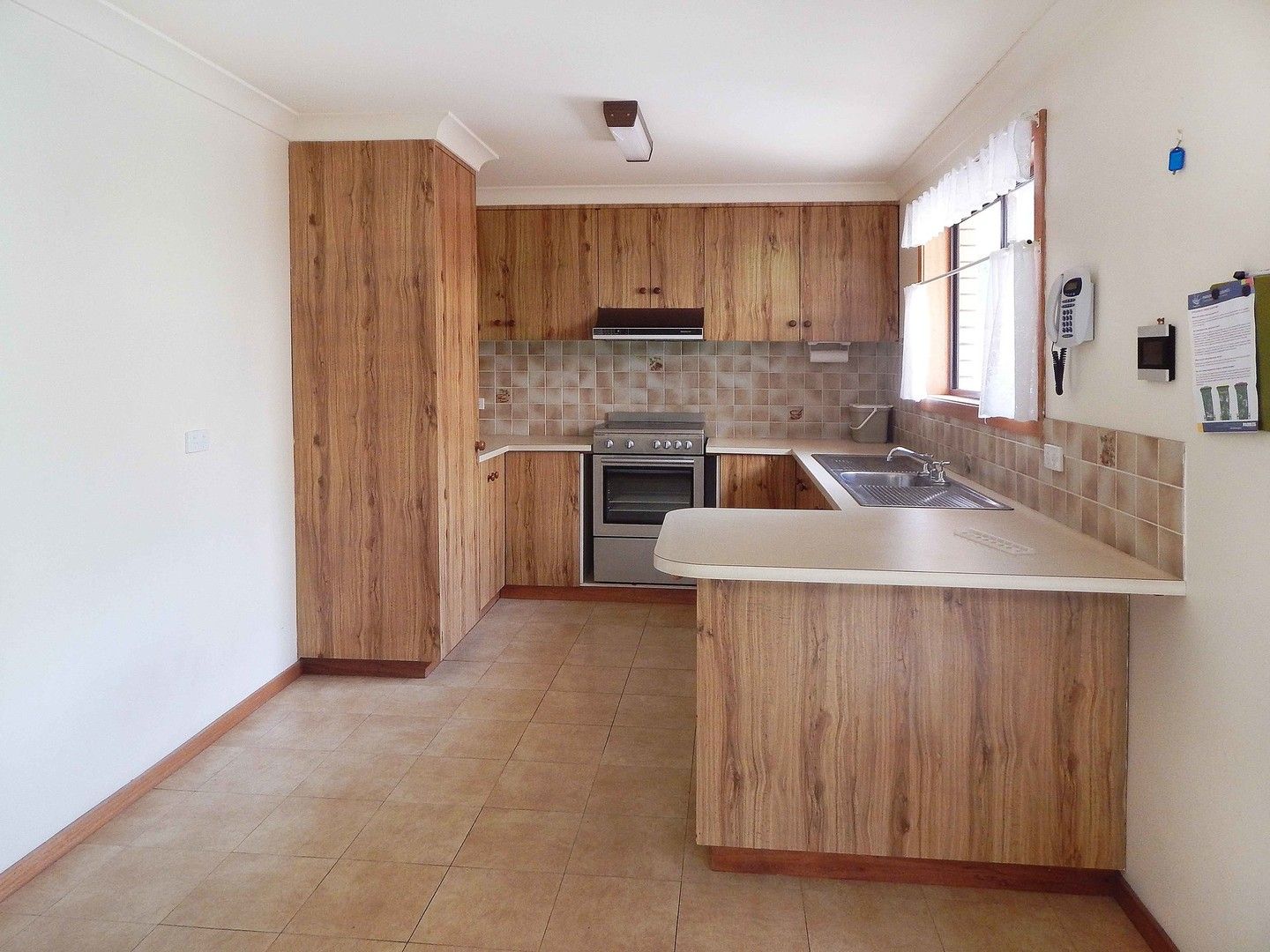 3 bedrooms House in 165 Caswell Street PEAK HILL NSW, 2869