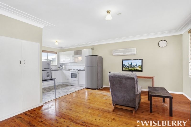 7 Vernon Avenue, Gorokan NSW 2263, Image 1