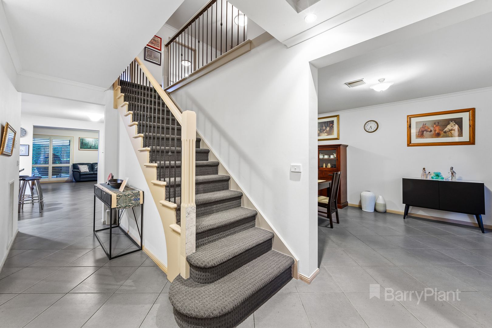 5 Henley Court, Kealba VIC 3021 Domain