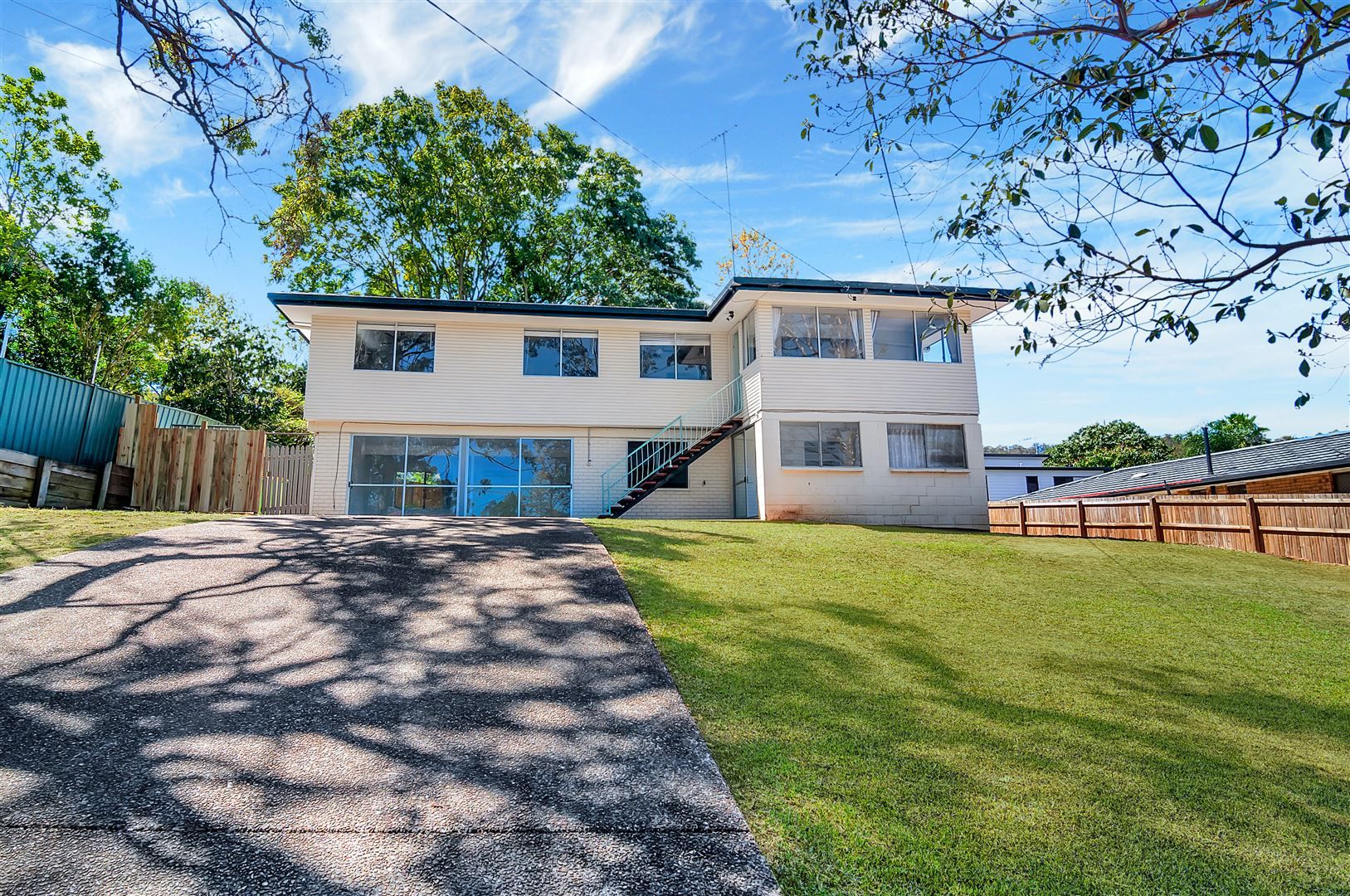 4 bedrooms House in 26 Carissa Street SHAILER PARK QLD, 4128