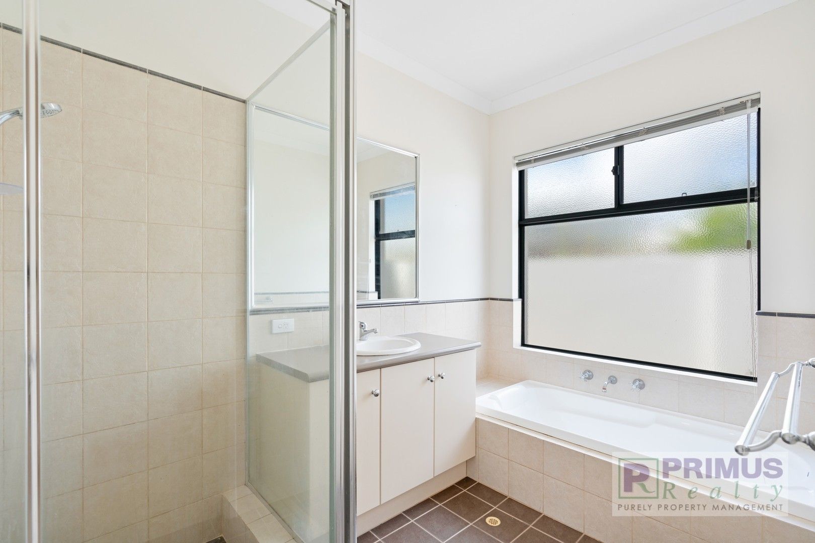 4 bedrooms House in 8 Arezzo Street STIRLING WA, 6021