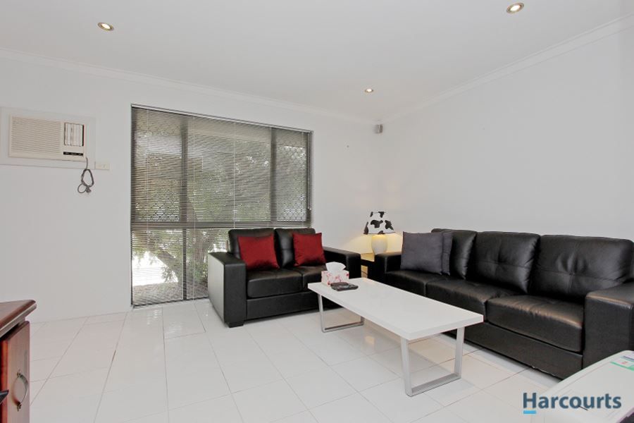 4/303 Wharf Street, Queens Park WA 6107, Image 2