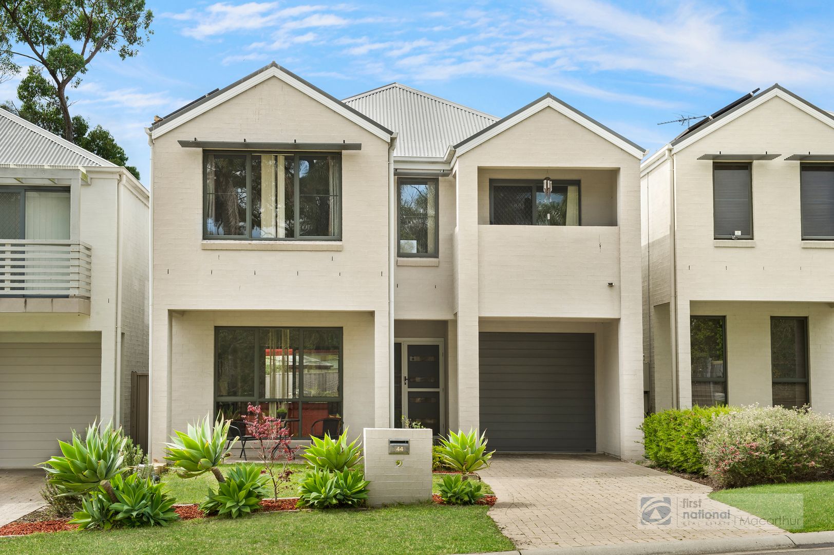 44 Pelargonium Crescent, Macquarie Fields NSW 2564