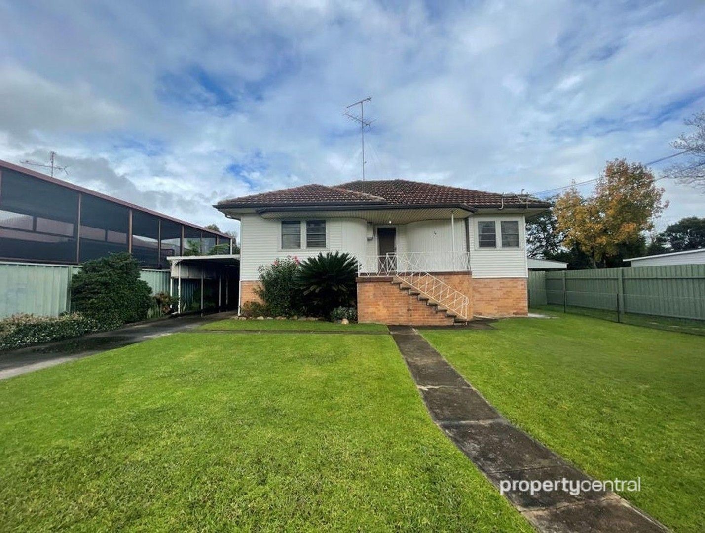 3 bedrooms House in 24 West Parade RIVERSTONE NSW, 2765