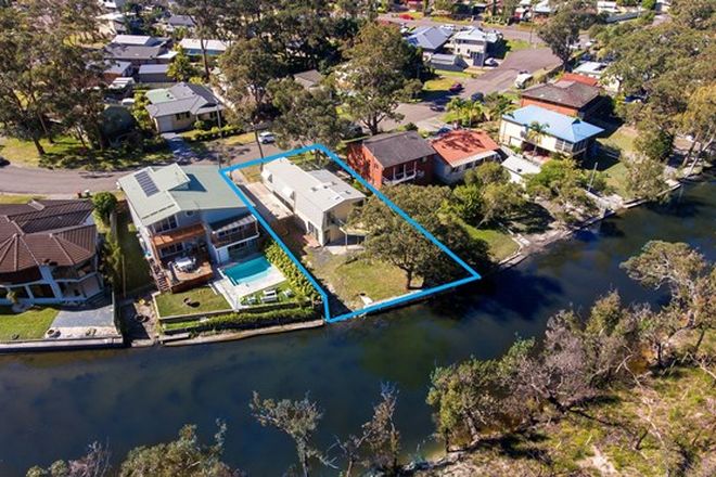 Picture of 30 Turner Close, BLUE HAVEN NSW 2262