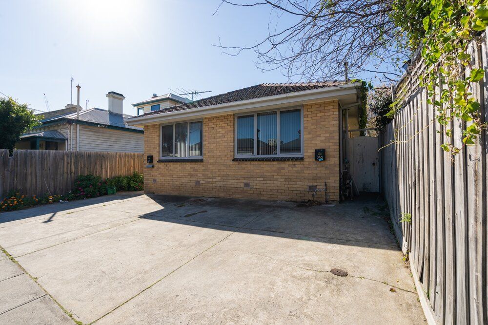 4 bedrooms House in Gladstone Street WINDSOR VIC, 3181