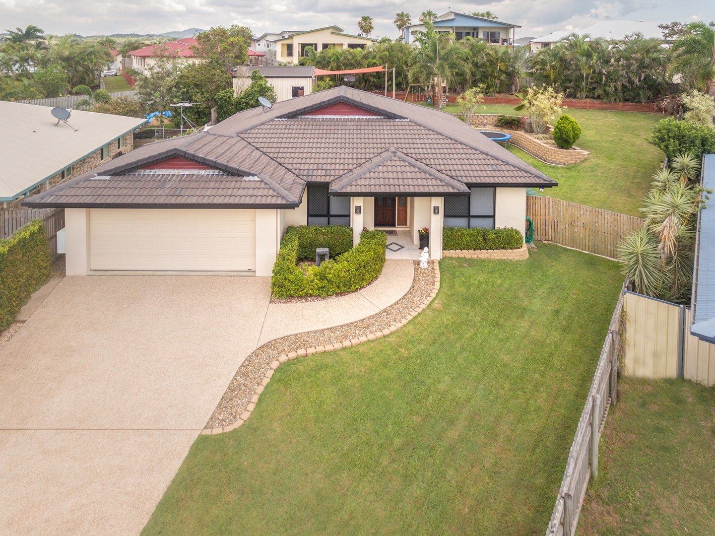 9 Fantome Court, Rural View QLD 4740, Image 2