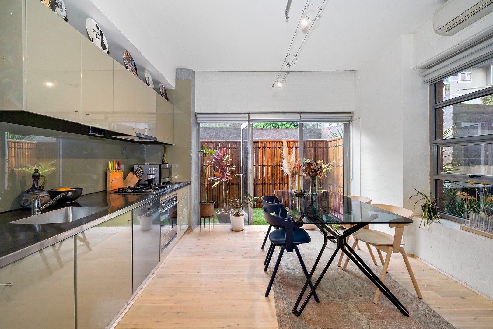 2 bedrooms Apartment / Unit / Flat in DB03/8 Blanche Street ST KILDA VIC, 3182