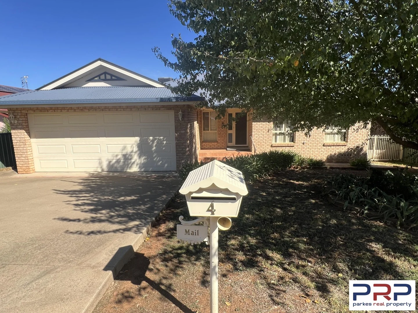 4 Hazelbank Avenue, Parkes NSW 2870