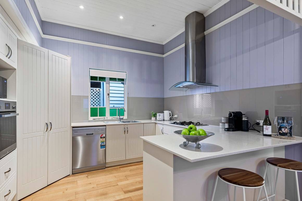 24 Boundary Road Camp Hill 4152 - Image 6