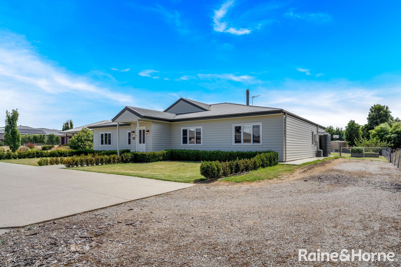 33 Rangeview Drive, Riddells Creek VIC 3431, Image 2