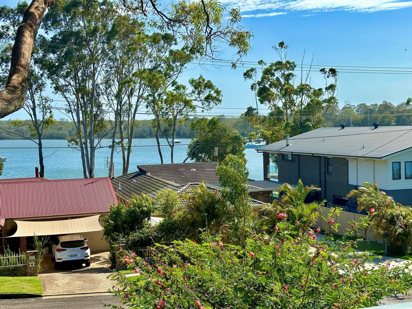 37 Lloyd Avenue, Chain Valley Bay NSW 2259, Image 2