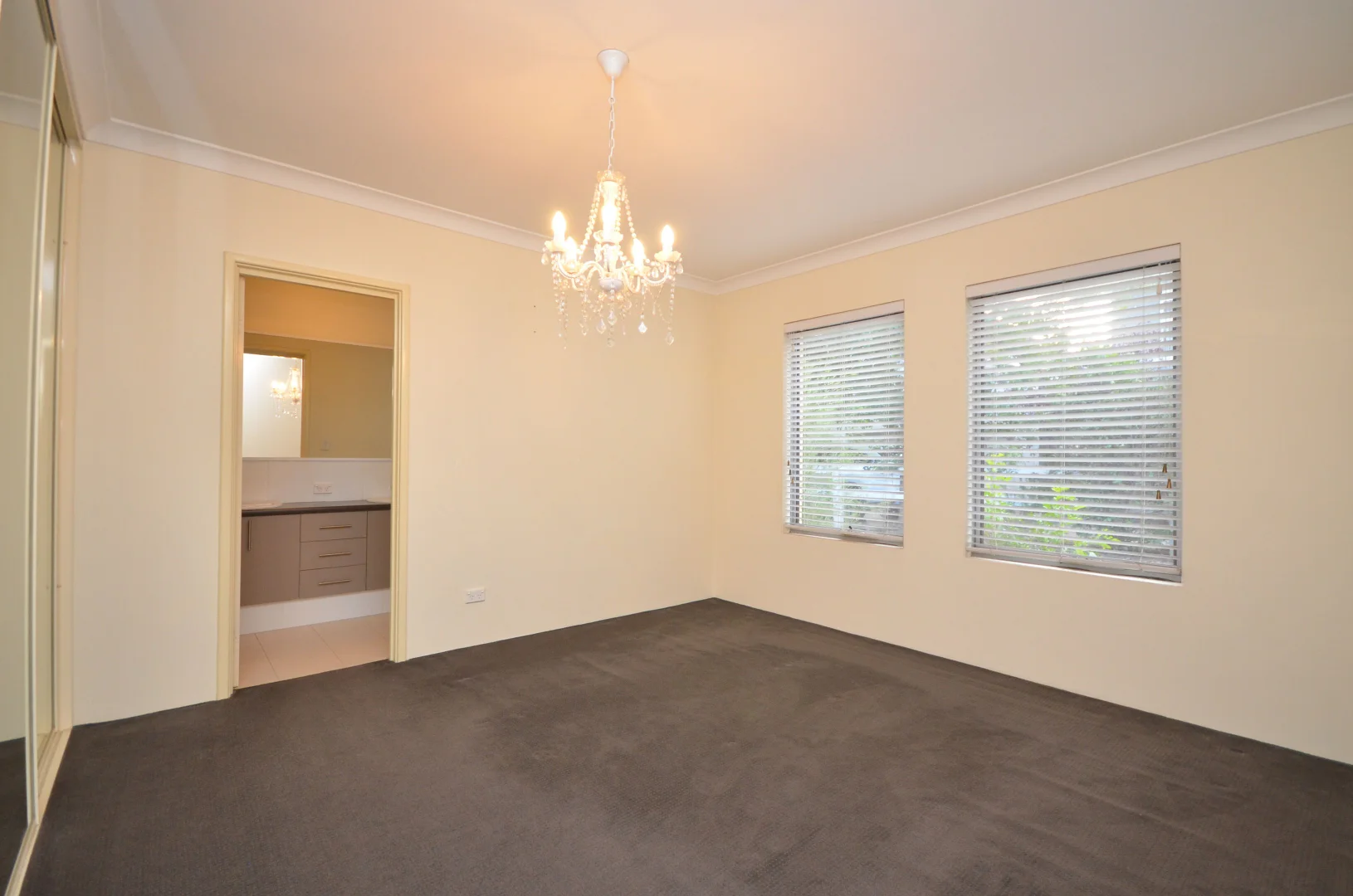 Additional image 11 of 3/386 Belgravia Street, Cloverdale WA 6105