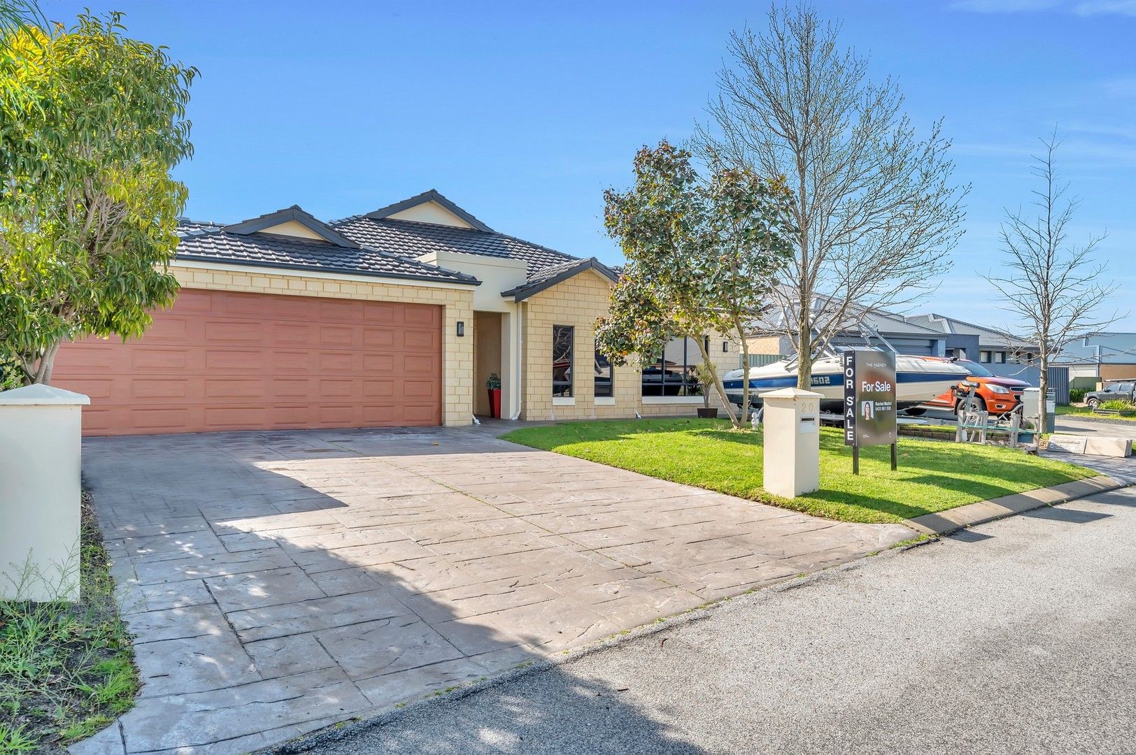 5 bedrooms House in 20 Bibbulmun Meander RAVENSWOOD WA, 6208