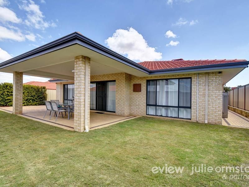 12 Bethwyn Circuit, Madeley WA 6065, Image 2