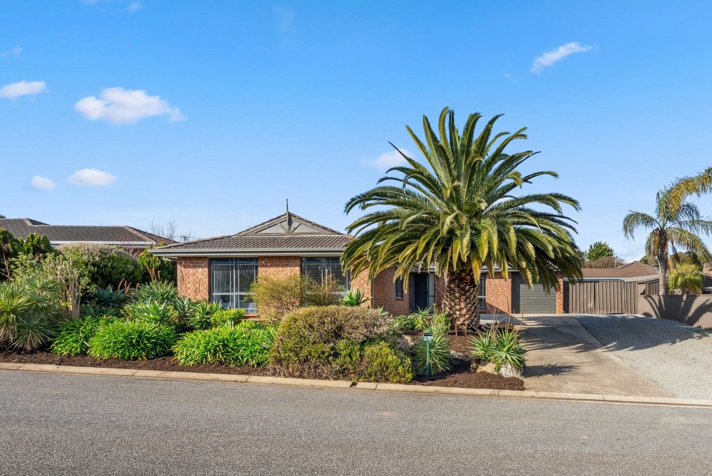 4 Winham Avenue, Old Reynella SA 5161, Image 2