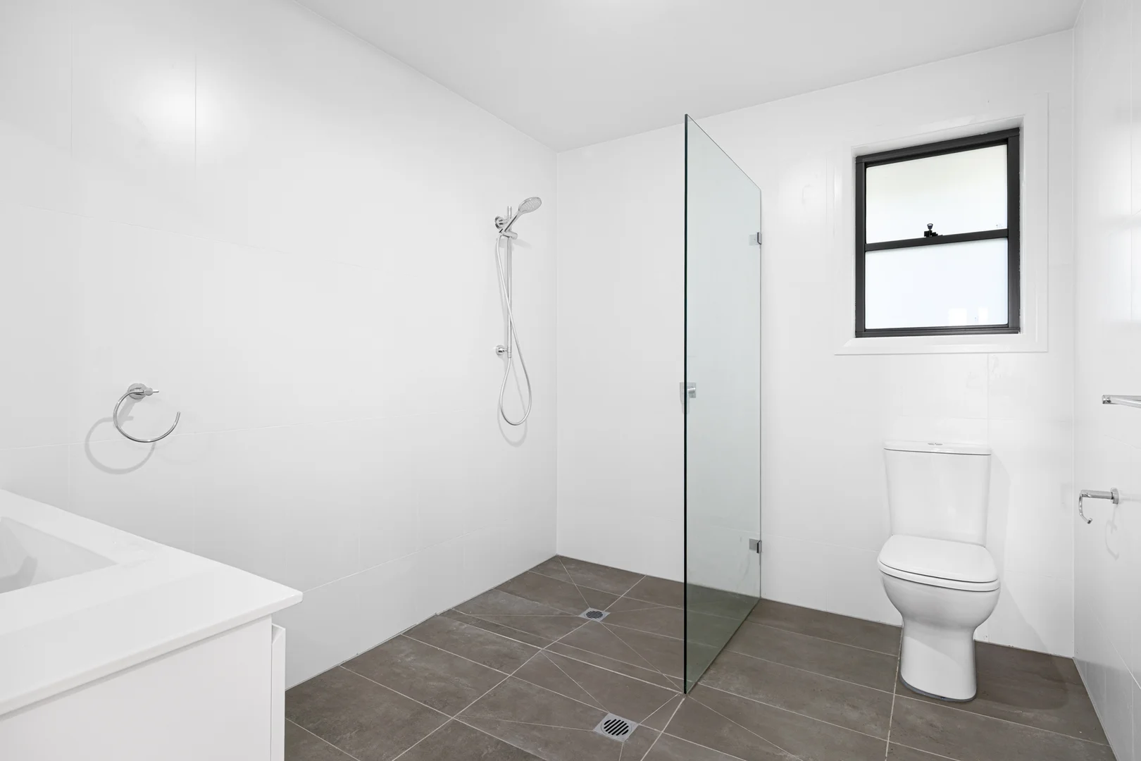 Additional image 11 of 4/44 Milray Street, Swansea NSW 2281