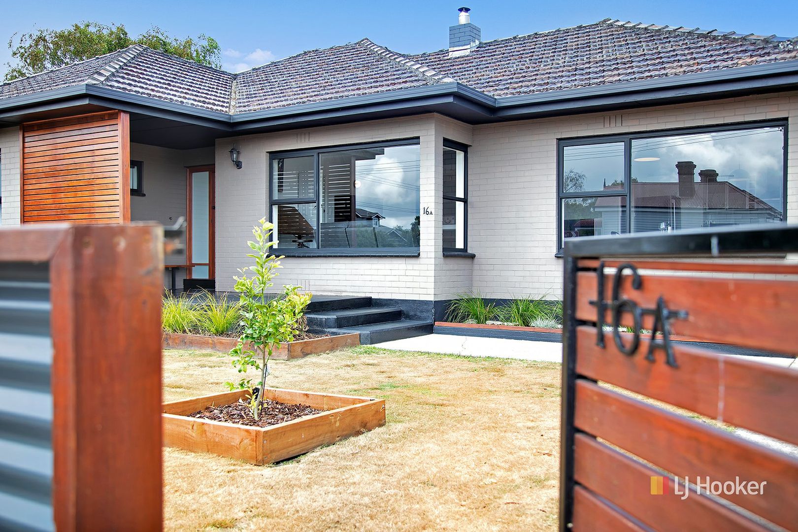 16 Saunders Street,, Wynyard TAS 7325 Domain