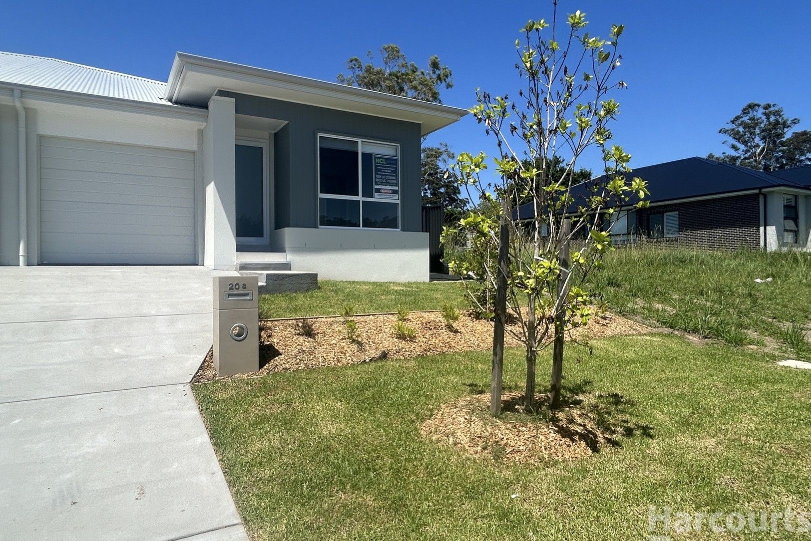 4 bedrooms Semi-Detached in 20A Tiger Quoll Drive LAKE CATHIE NSW, 2445