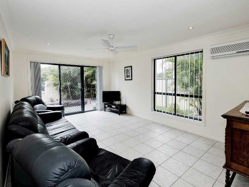 3/12-14 The Lakesway, FORSTER NSW 2428, Image 2