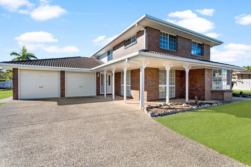 4 bedrooms House in 17 OAKMONT ST ROTHWELL QLD, 4022