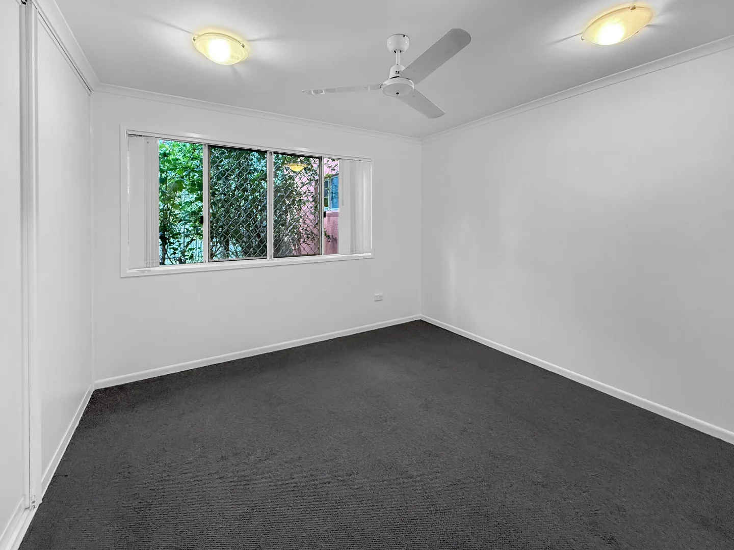 Additional image 8 of 2/17 Beach Road, Dolphin Heads QLD 4740