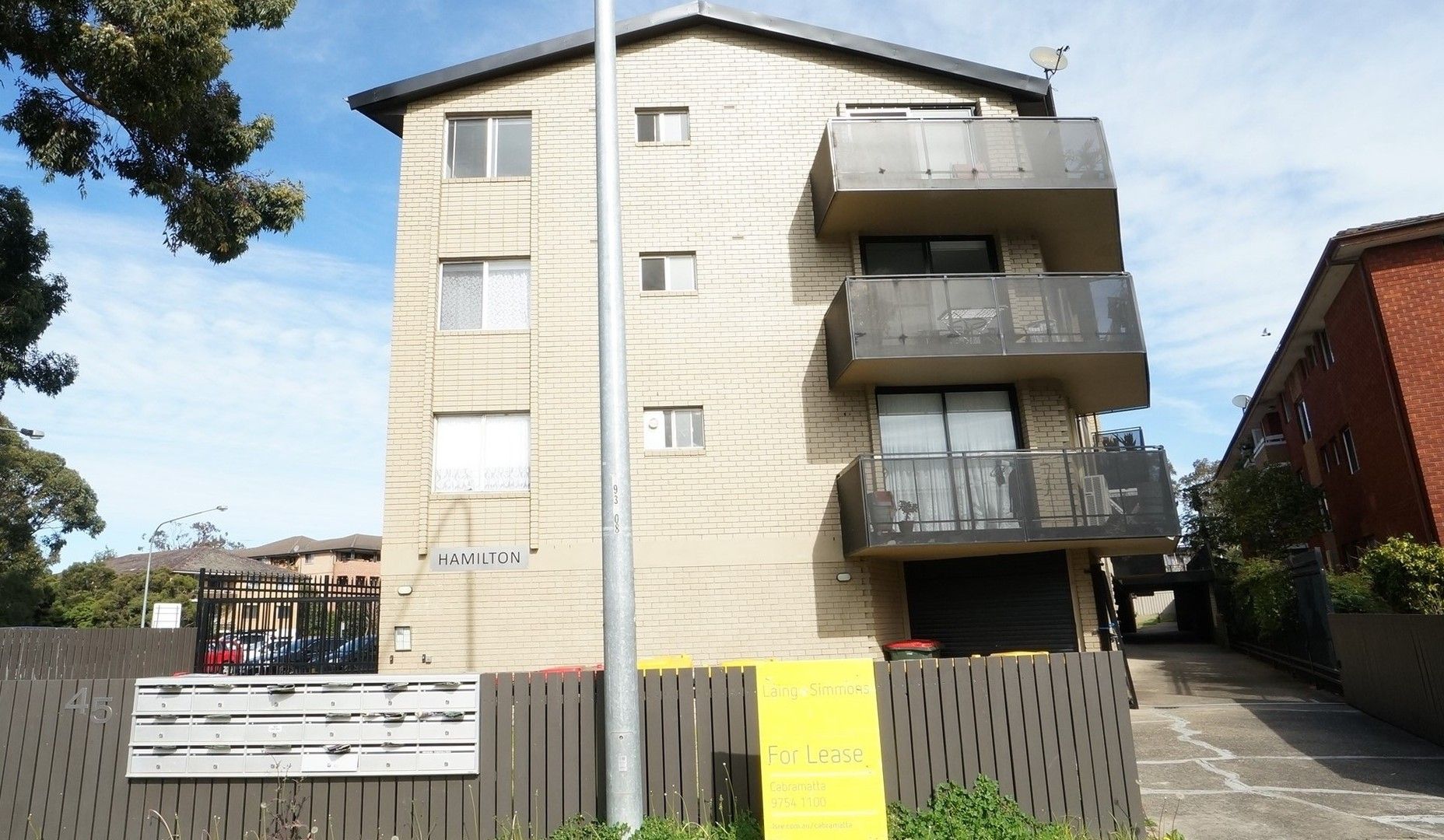2 bedrooms Apartment / Unit / Flat in 8/45 Hamilton Road FAIRFIELD NSW, 2165