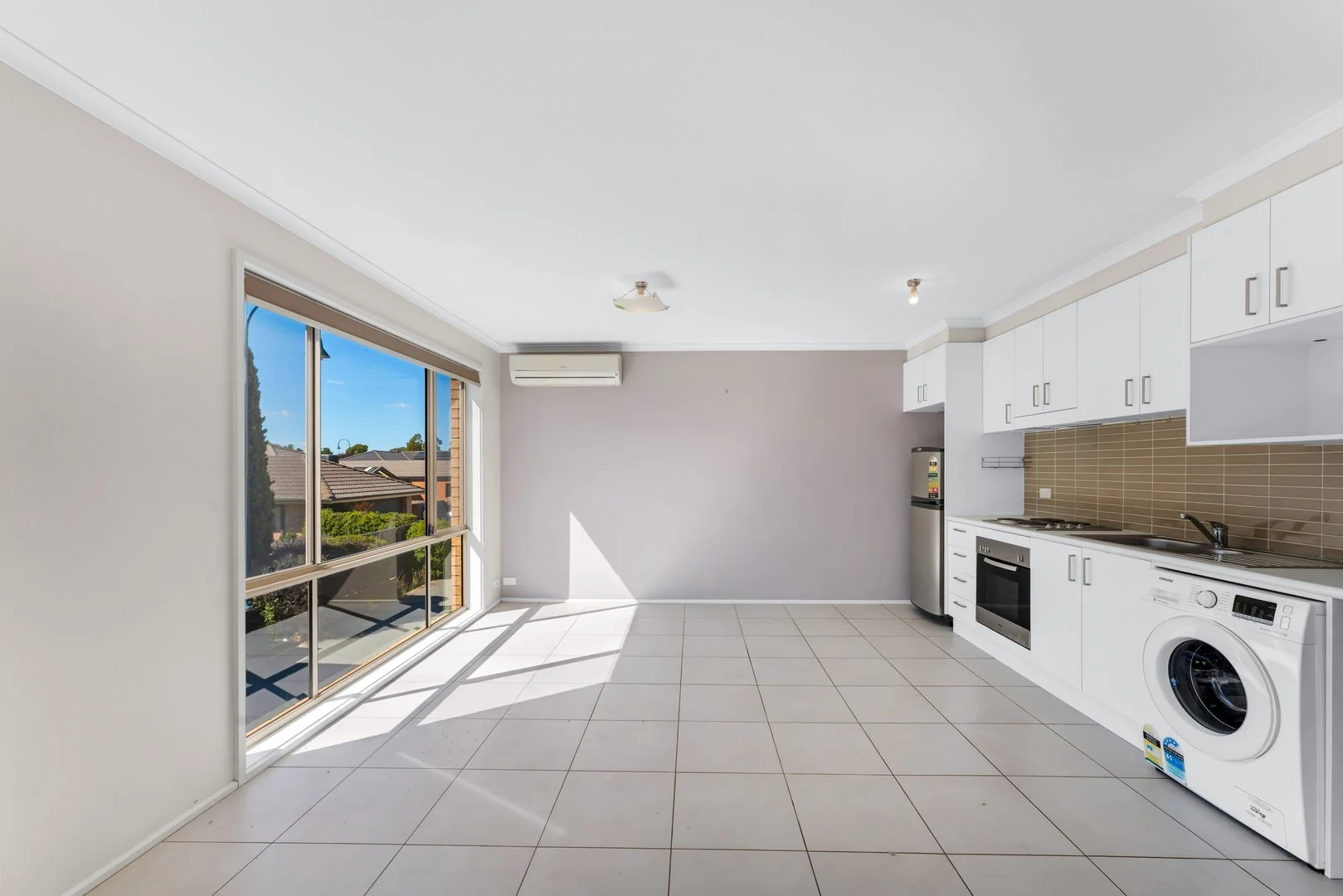 Additional image 3 of 2/28 Newbold Lane, Gungahlin ACT 2912