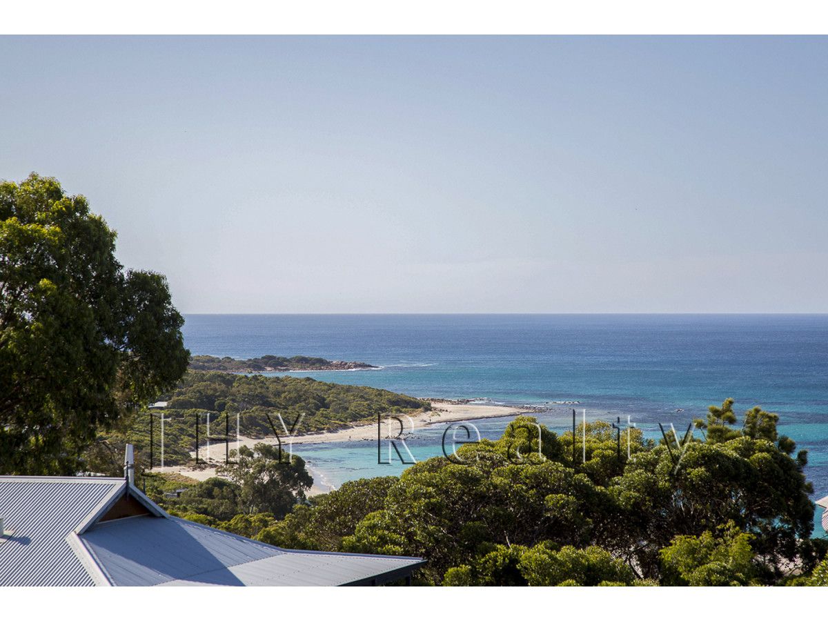 7 Wedgetail View, Eagle Bay WA 6281, Image 2