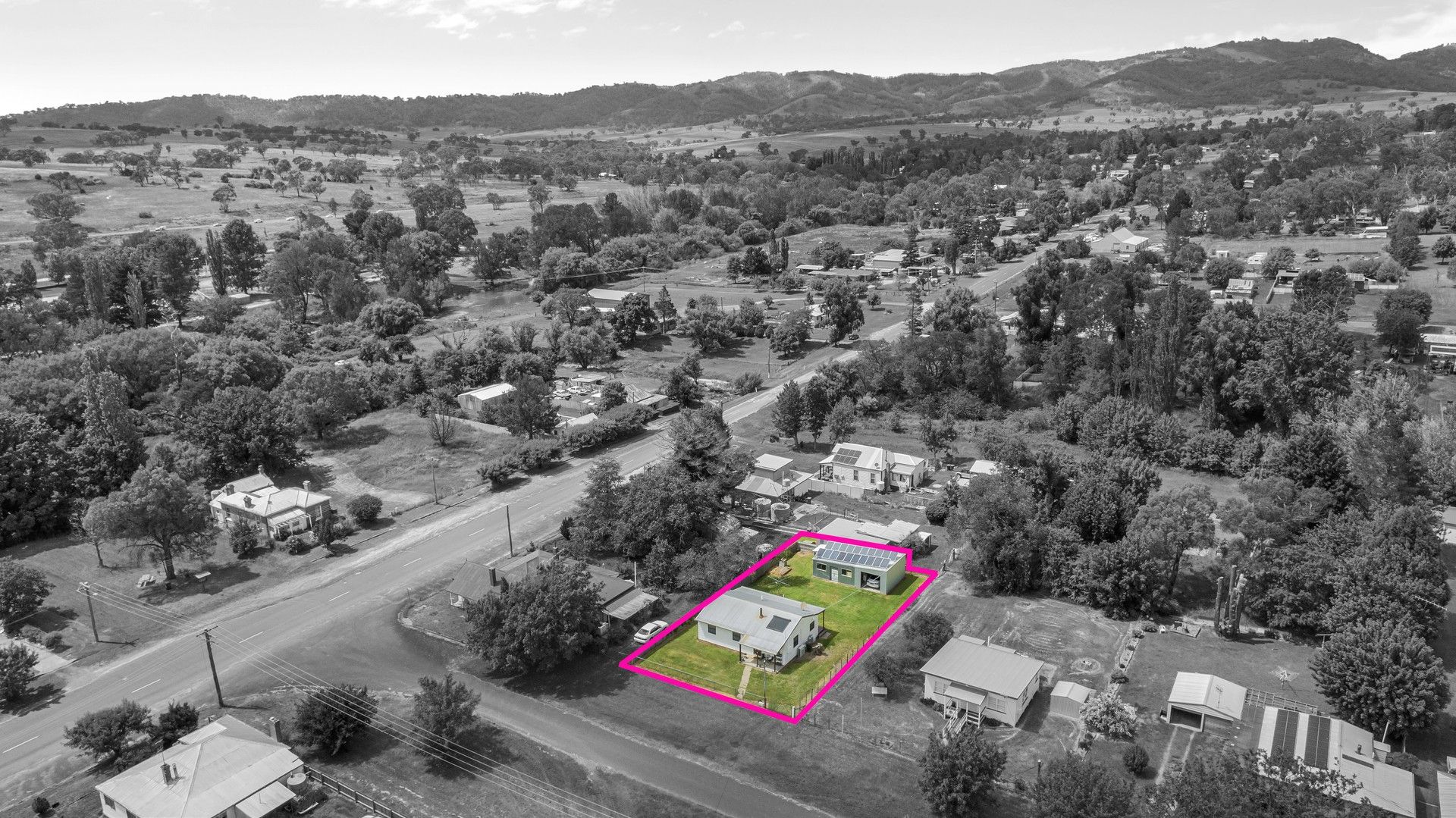 3 bedrooms House in 5 Henry Street BENDEMEER NSW, 2355