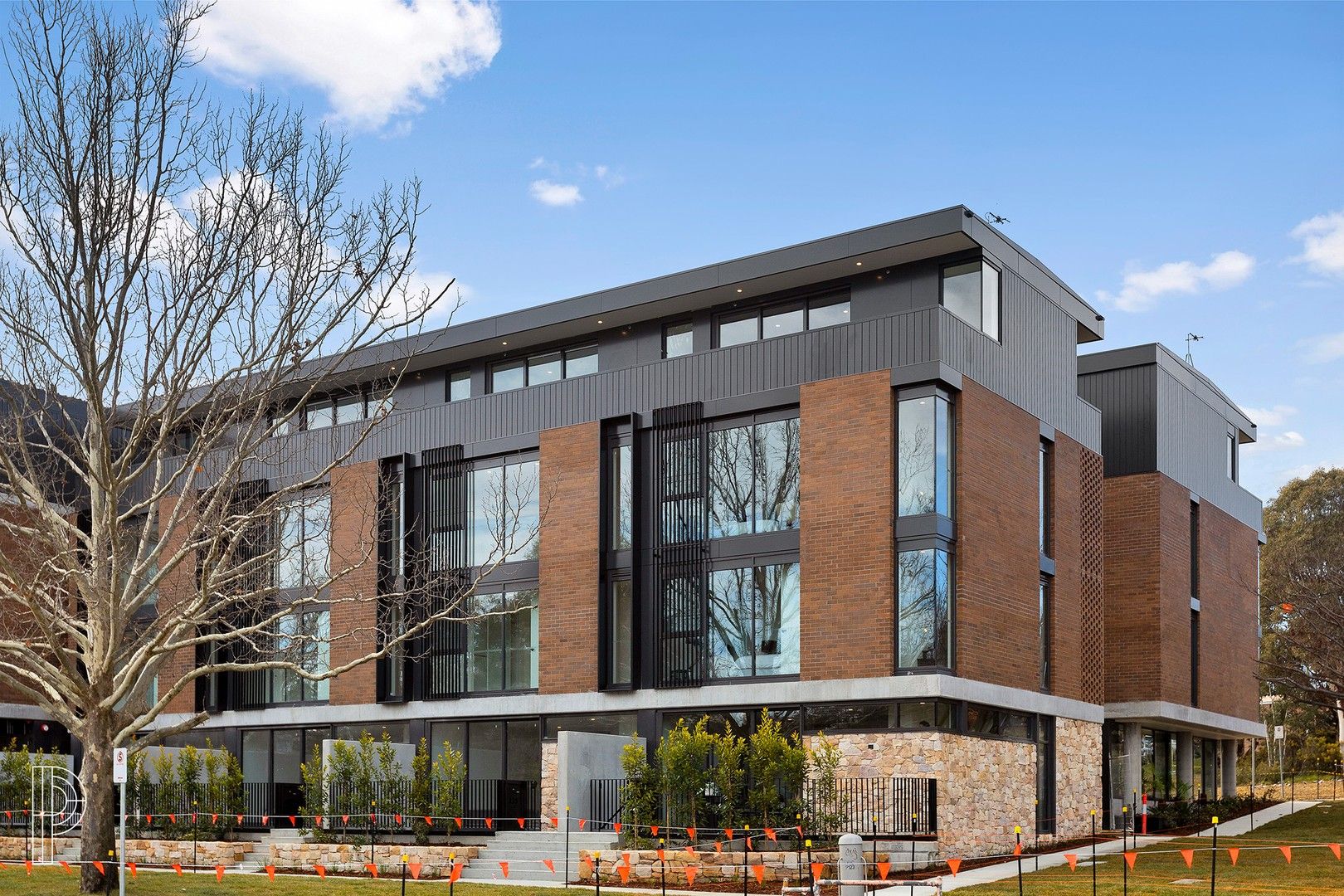 4 bedrooms Townhouse in 121/2 Blamey Place CAMPBELL ACT, 2612